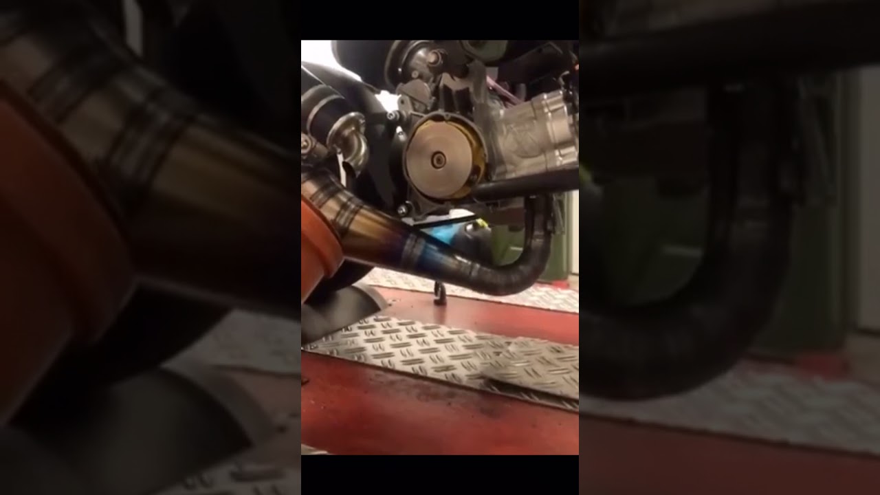 Suzuki v100 on dyno