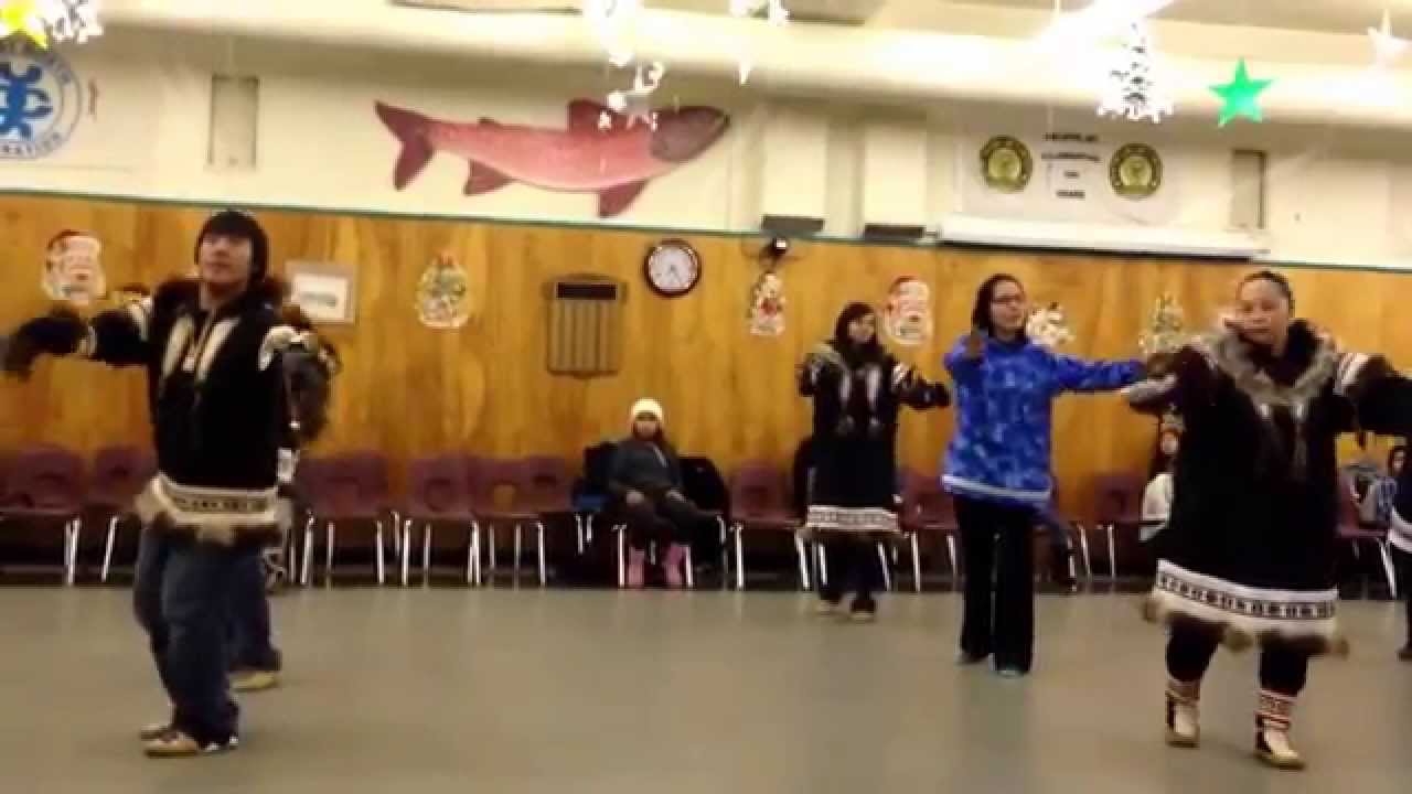 AKLAVIK | TRADITIONAL DRUM DANCING | First ICE ROAD Trip