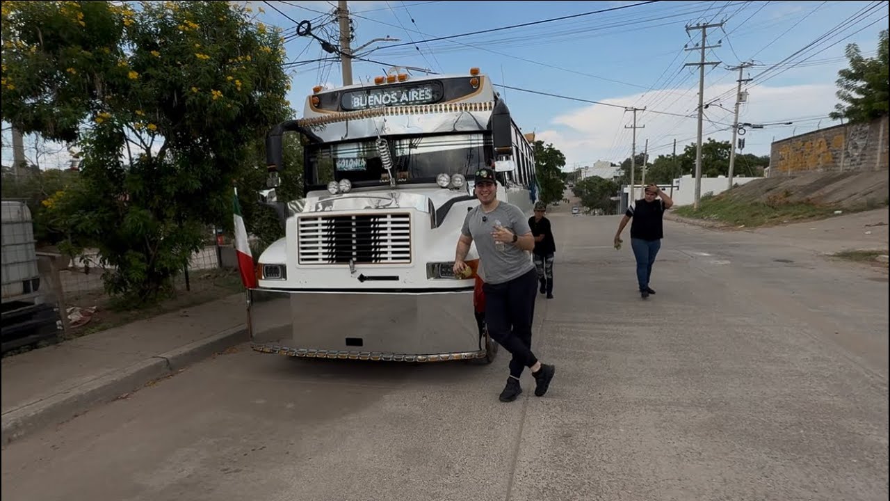 DANDO LA VUELTA EN ESTE CAMI&Oacute;N EN CULIAC&Aacute;N-EL CHIQUETE