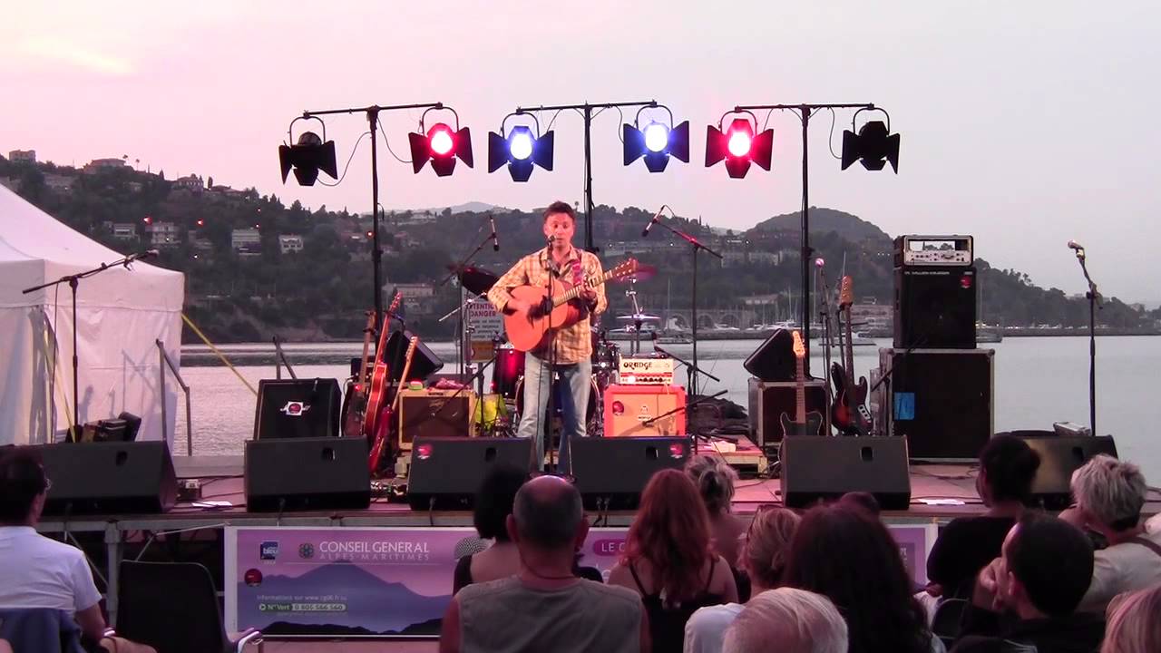 Paul Casey - YOU ARE  --- Live in Theoule / France
