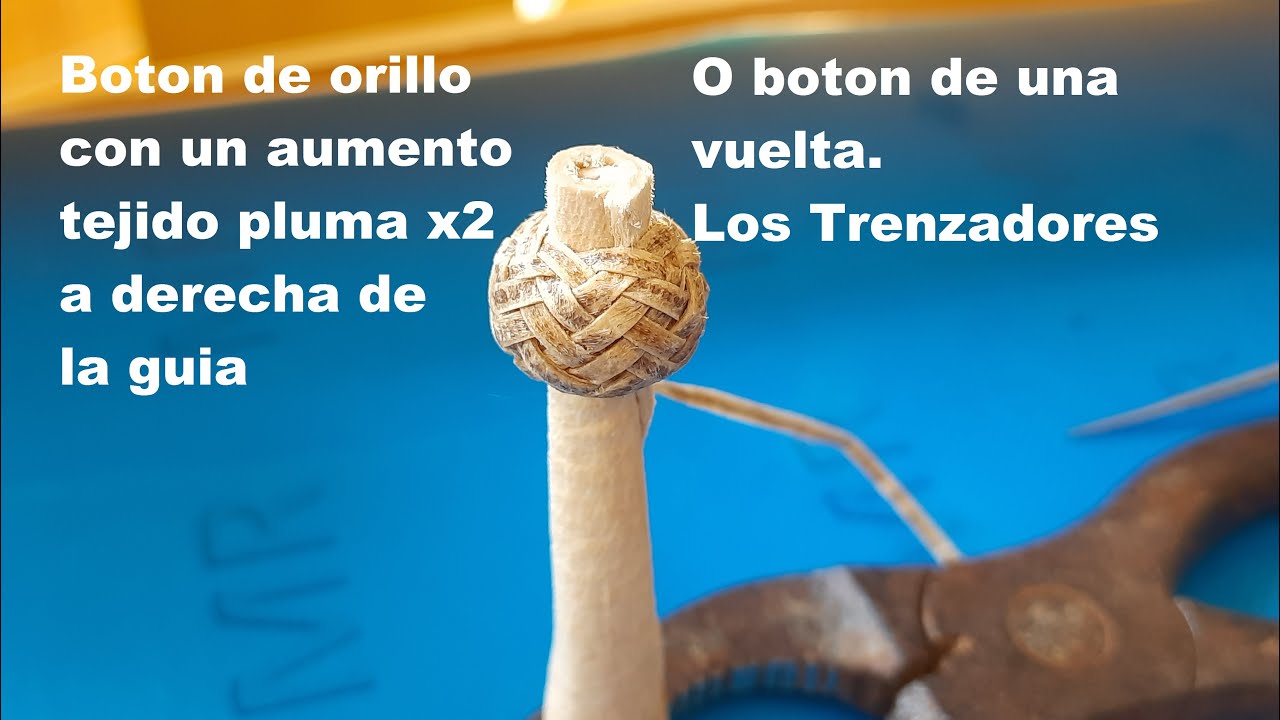 Boton de orillo tejido Pluma x2 