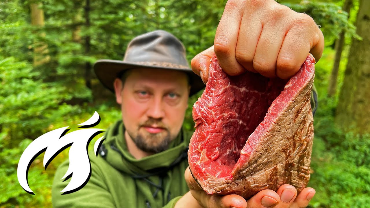 Riesige Fleischtasche im Wald gefüllt und gegrillt 🔥🔥🔥 Fire Kitchen ASMR