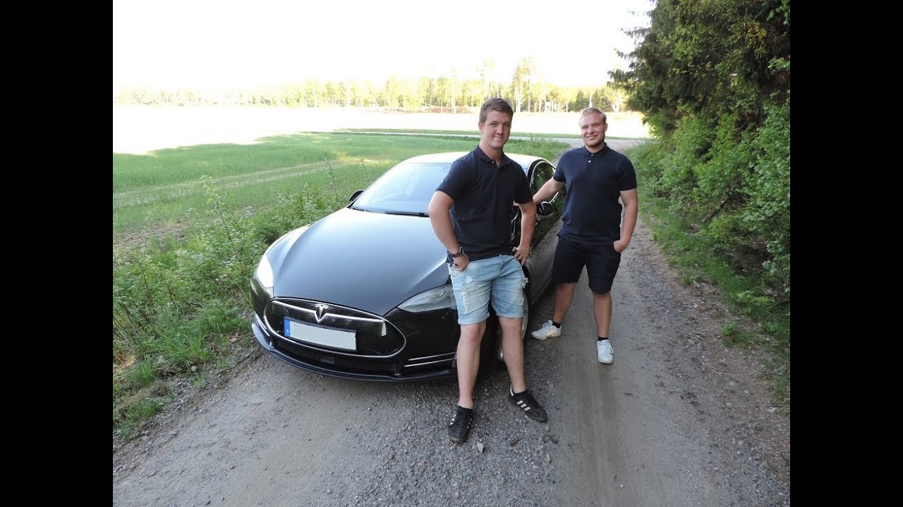 Tesla Model S 85D