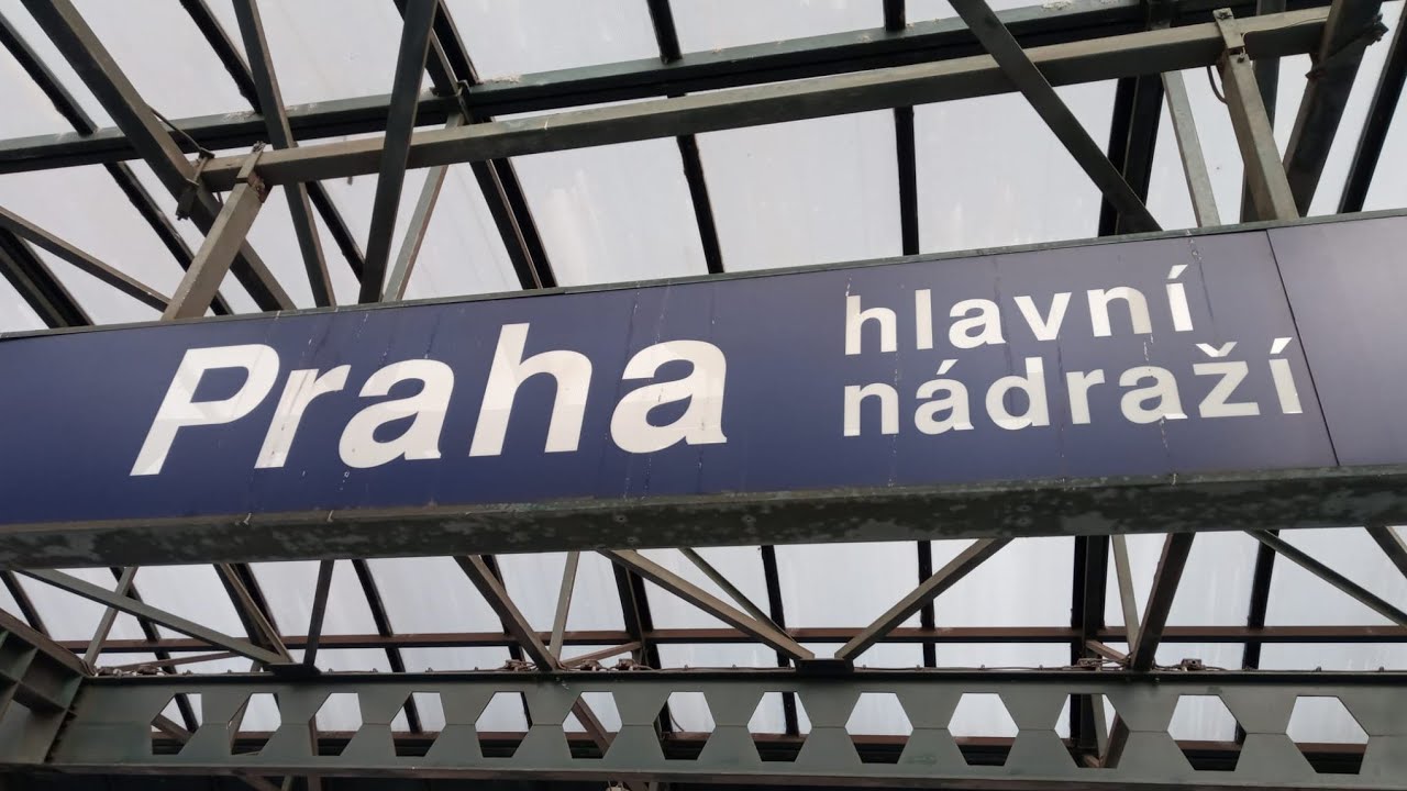 INISS - Praha hlavní nádraží 18.12.2021 [stará verze hlášení (ještě s kolejemi)]
