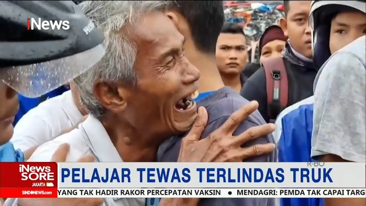 Pelajar Tewas Terlindas Truk, Sang Ayah Histeris #iNewsSore 18/12