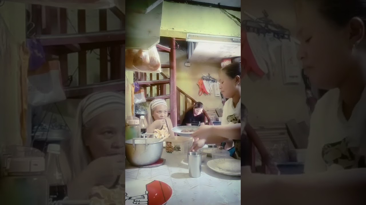 Ang lawak ng kusina ko sa kapit bahay