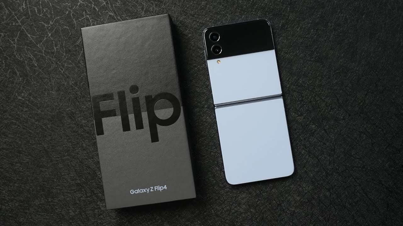 Samsung Galaxy Z Flip 4 (Blue) Unboxing!