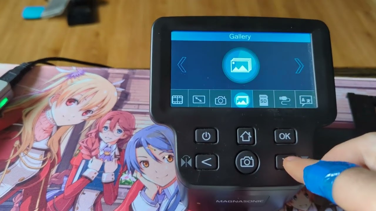How to scan slides using Magnasonic All-in-One 24MP Film Scanner with Large 5