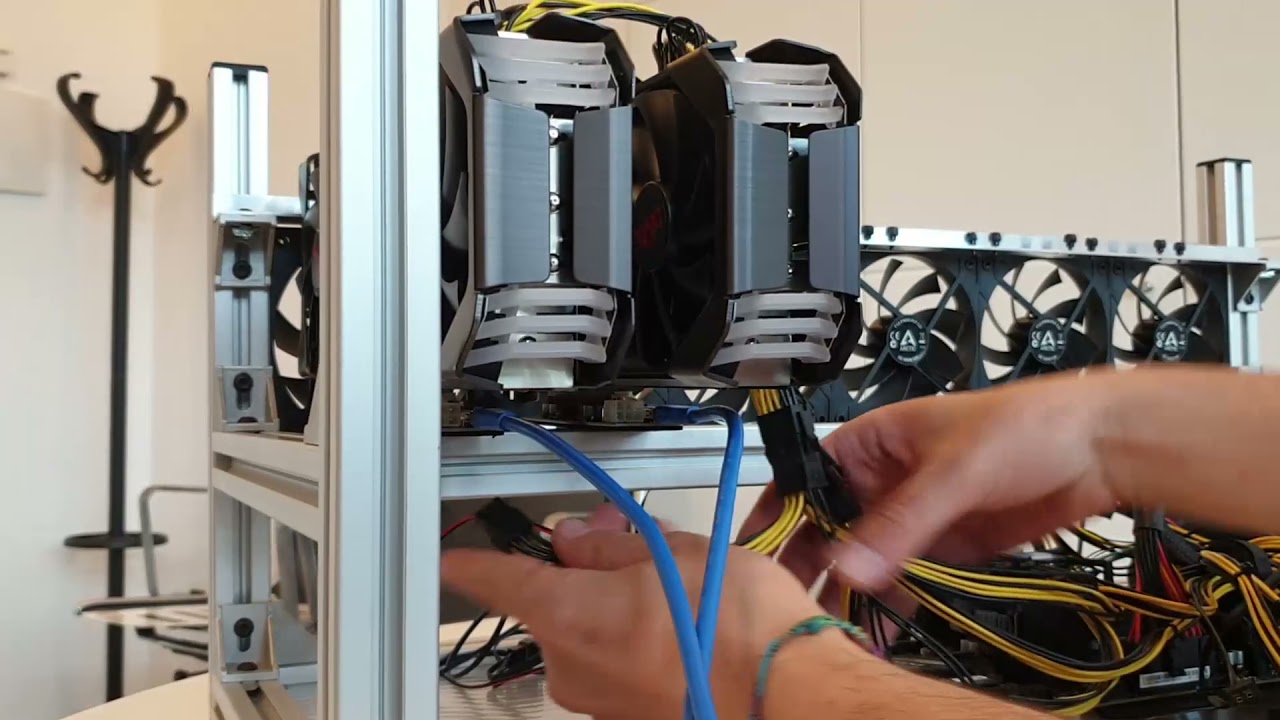Assemblaggio Mining Rig 12 GPU (1)