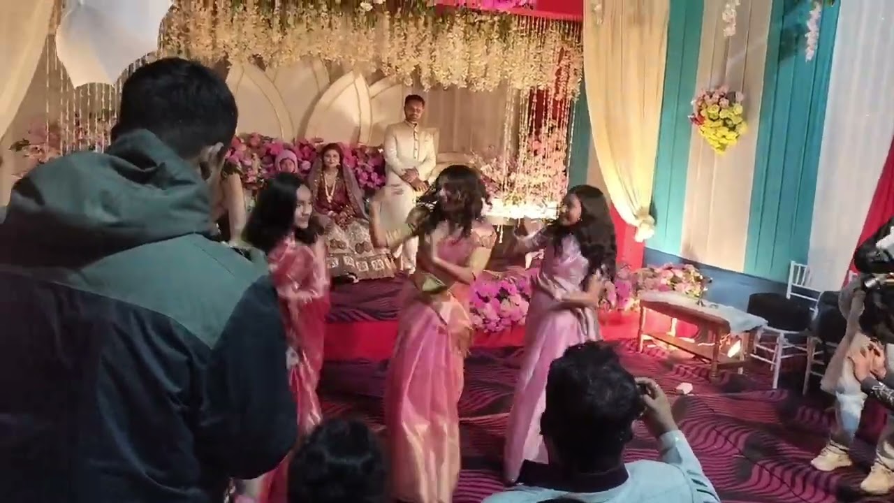 Jab ghar ki shaadi ho, toh dance toh banta hai! 🥰🎉