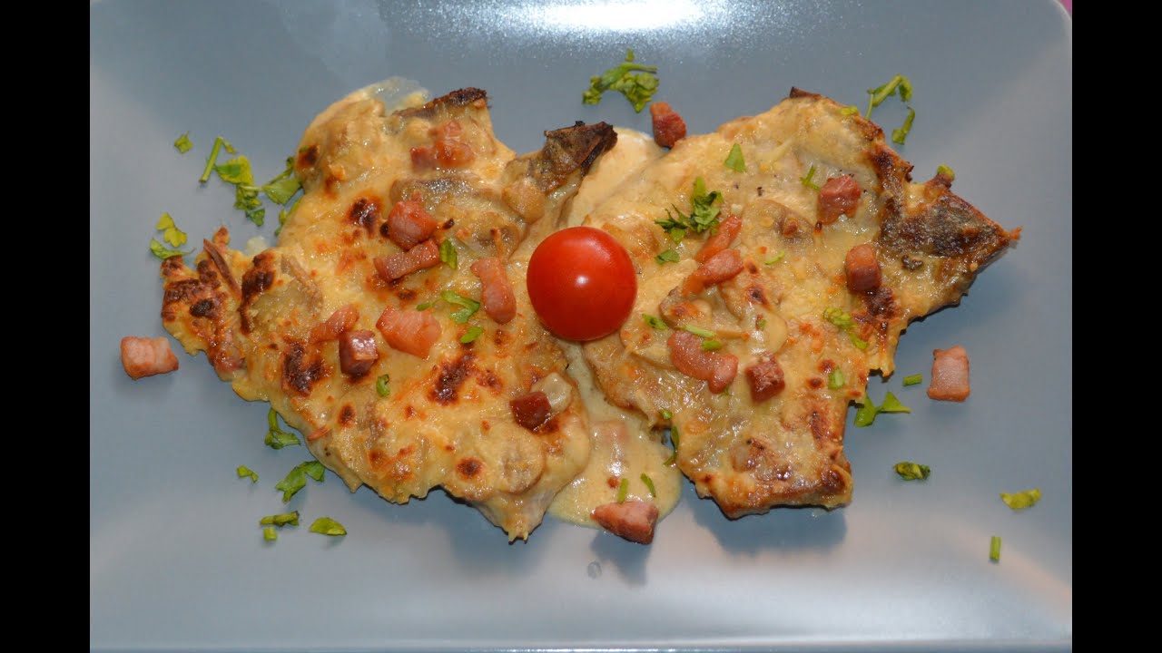 CHULETAS DE CERDO EN SALSA DE CHAMPIÑONES