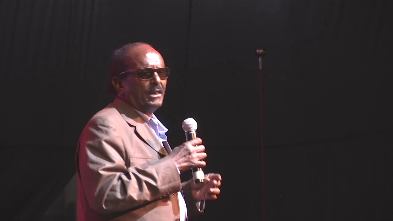 yoonis Abdullahi - Bilisummaan Aannani - Live performence at kilole consert
