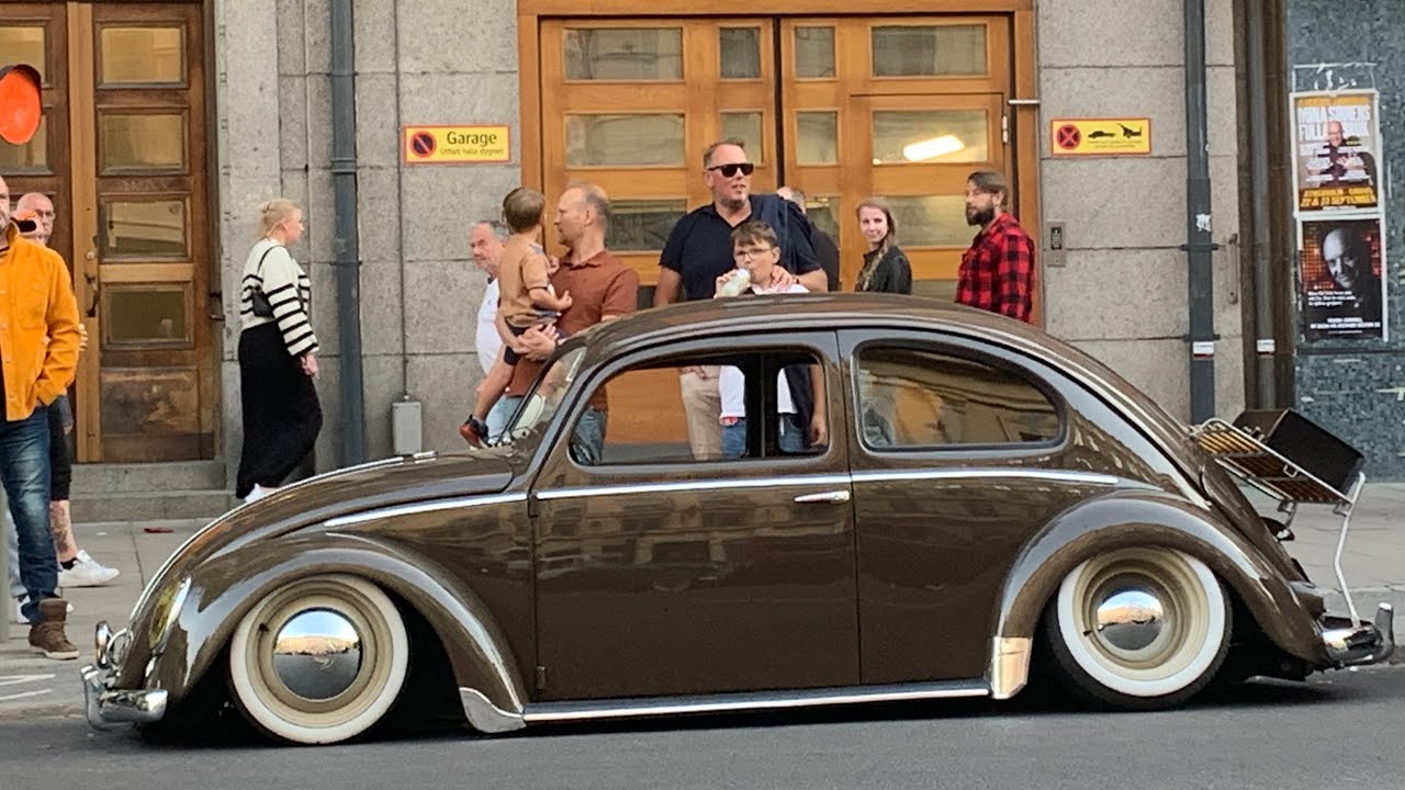 Stockholm cruising 5 augusti 2023, Sveavägen, cars and people in Sweden 🇺🇸🇸🇪👍