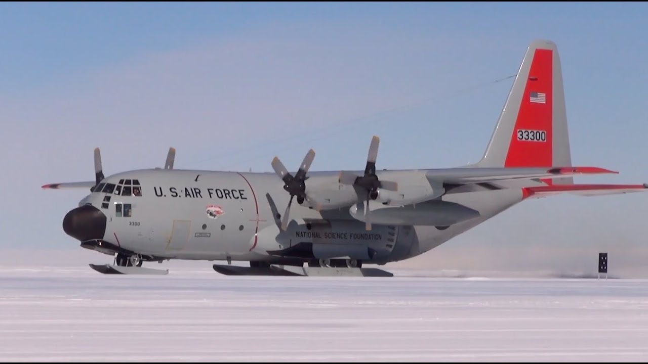 ANTARCTICA: Hercules C-130. US-Air Force. McMurdo to Casey Station
