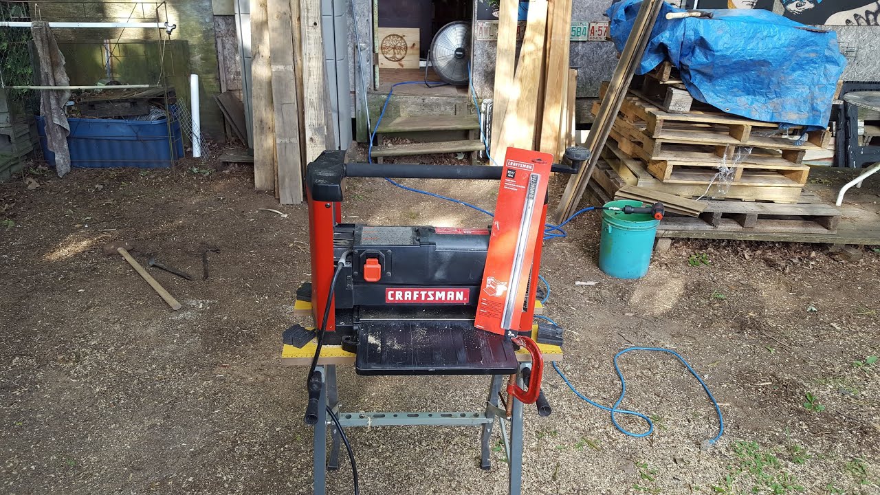Easily Change Blades On A Craftsman Thickness Planer!