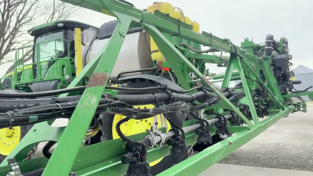 21 JD R4045 SPRAYER