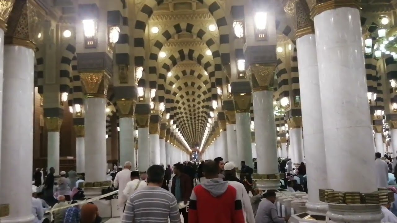 مدینة المنورہ مسجد نبوی صلی الله علیه وسلم میں اذان عشاءAzan e Isha in Masjid Al Nabvi