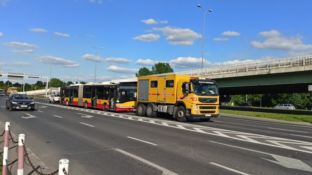 Holowanie spalonego Solarisa Urbino 18 III #5235 z MZA Warszawa
