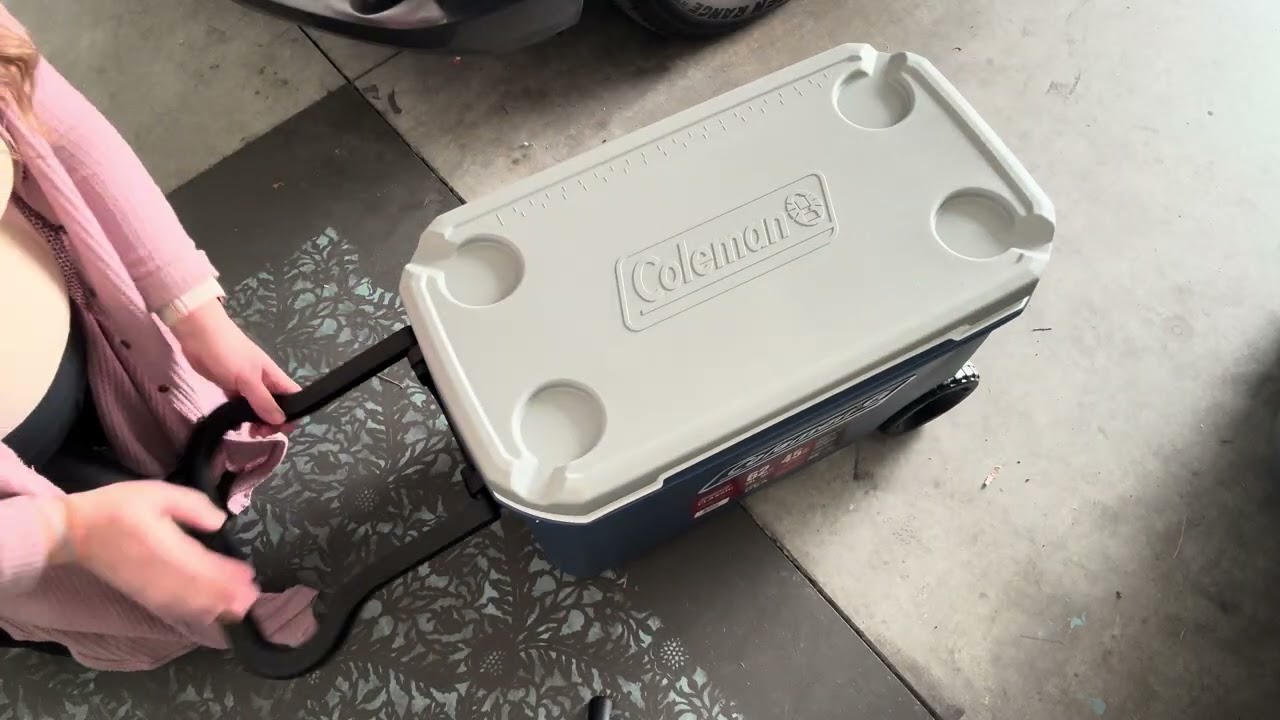 See all the Features of this Cooler