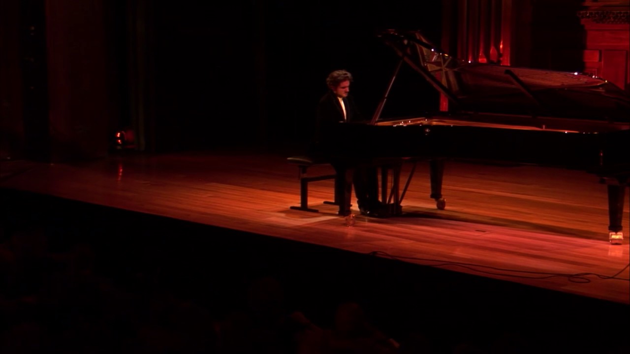 Eduardo Fernandez - Scriabin Prelude Op. 11 No. 22