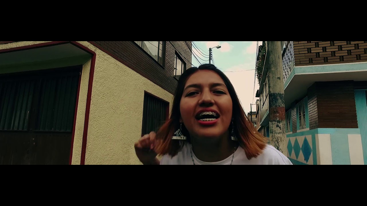 Caja de Cristal - KLINHA - Telon Rojo Prod