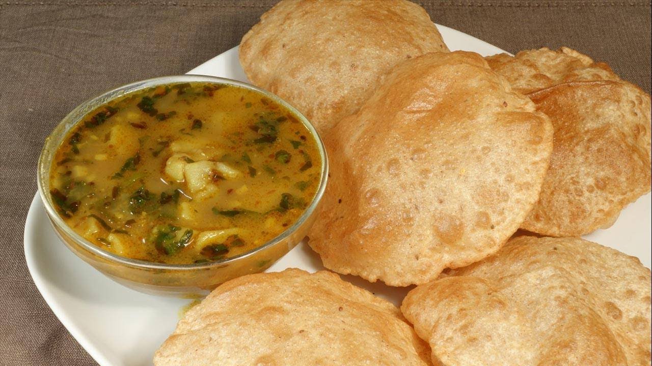 Desi Swag: आलू पूरी का असली मज़ा