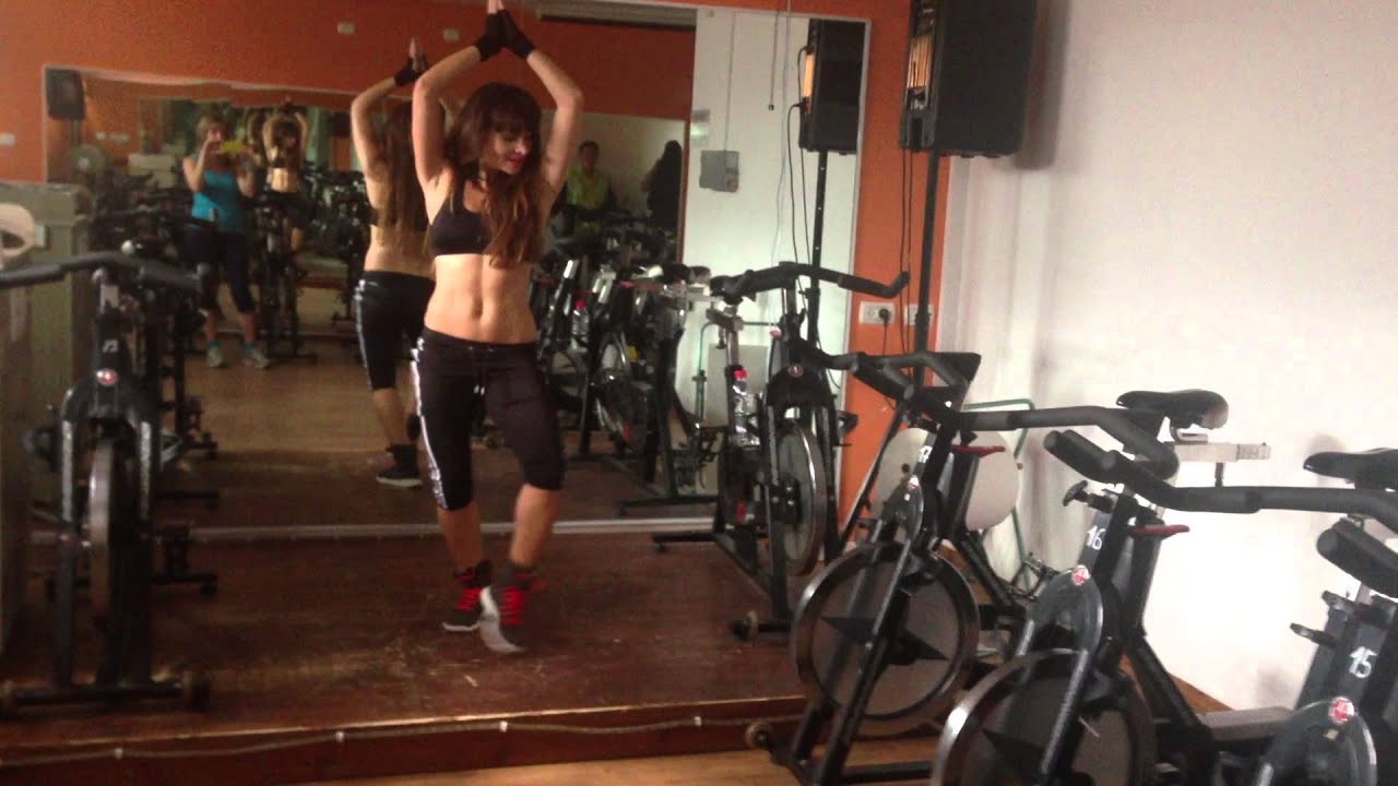 Habibi Ahmed Chawki ft Pitbull Tali zumba Makhlis טלי זומבה מחליס