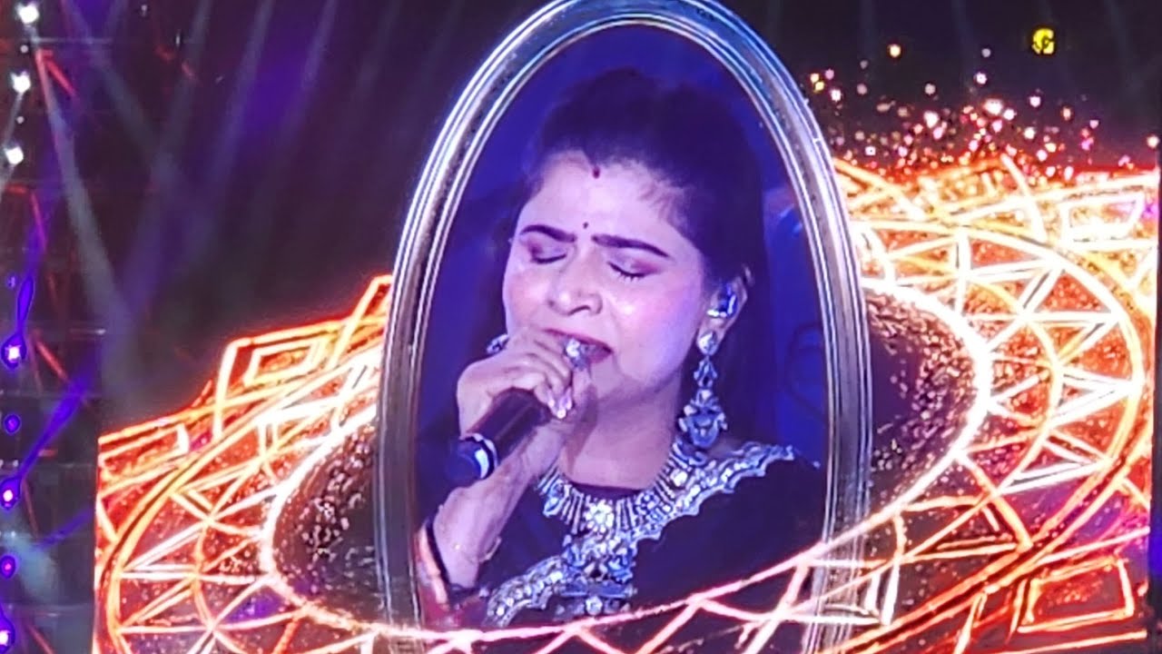 Tere Bina And Aaruuyirey (Guru) Song Live By Ar Rahman and Chinmaye in Wonderment tour Chennai 