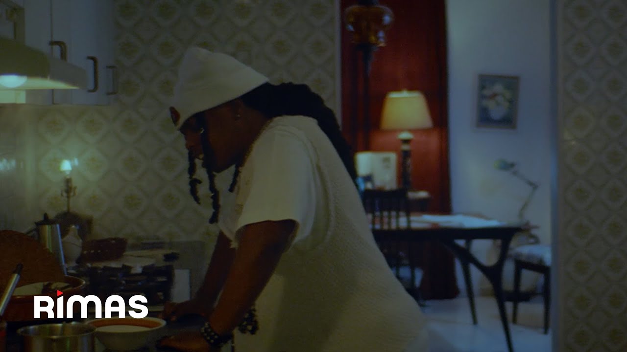 Joyce Santana, Young Martino - La Estadia (Video Oficial)