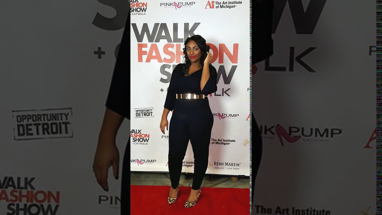 Posing for WalkFashion