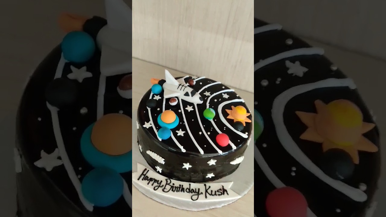 🌔solar system cake 🌍