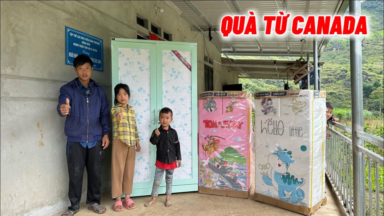 Quá mừng !! 4 Bố con A Co bất ngờ nhận món quà đặc biệt, rước nóng 3 cái tủ quần áo đủ màu về dinh