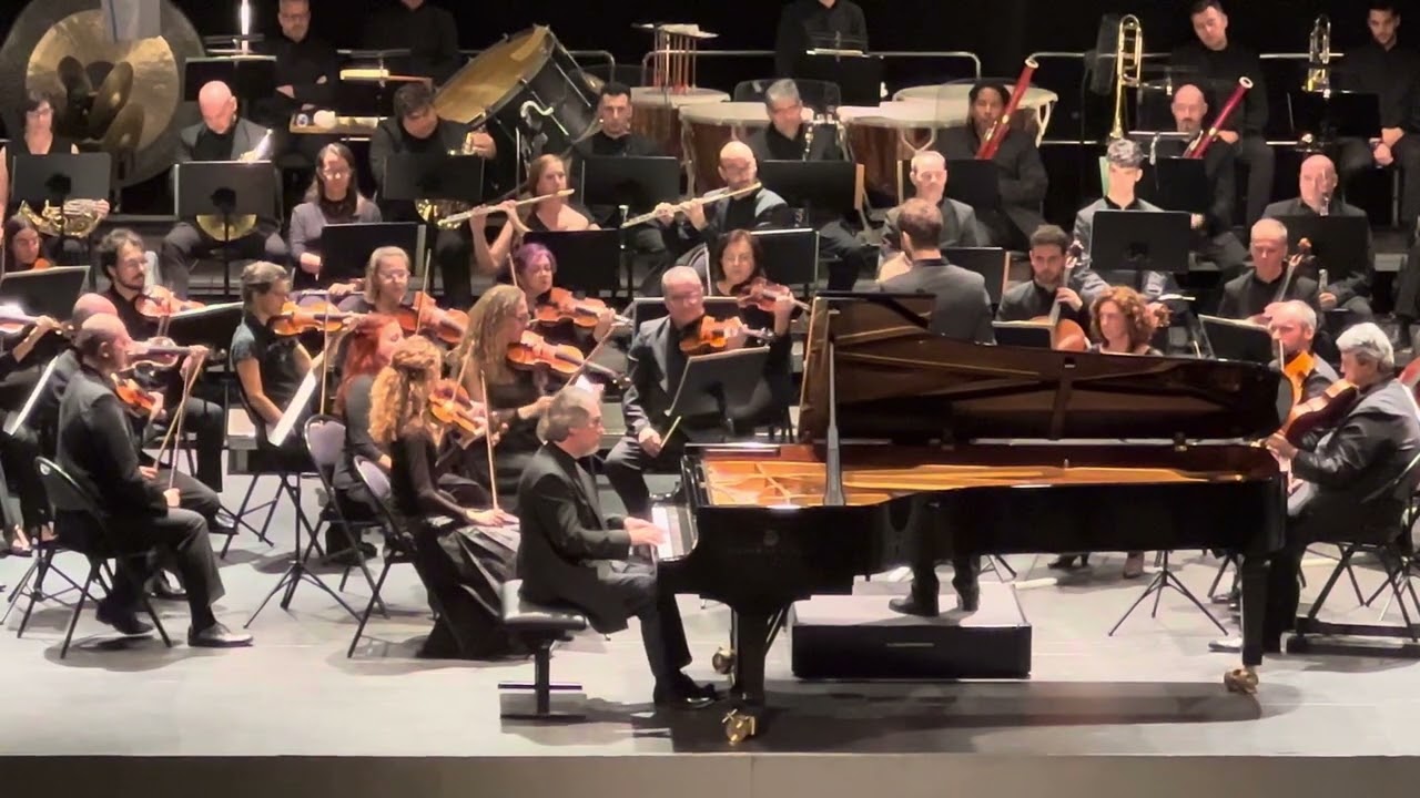 Konstantin Scherbakov plays S. Rachmaninoff Rhapsody on the Paganini Theme