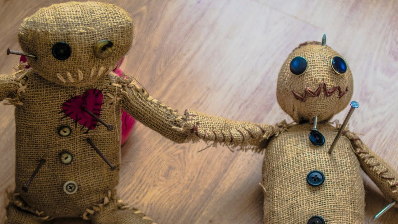 How to make a (Possessed Voodoo Doll) HALLOWEEN TUTORIAL