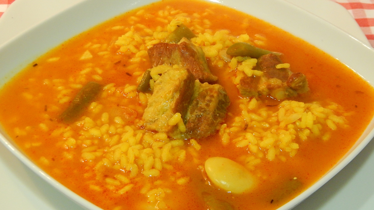 Receta de arroz caldoso con costillas