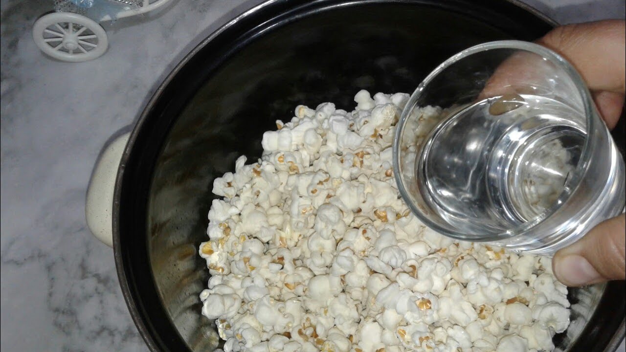 قليت الفشار 🌽 (الذرة )بالماء بدون ولا نقطة زيت . طول عمرنا كنقليوا الذرة غلط. النتيجة ابهرتني