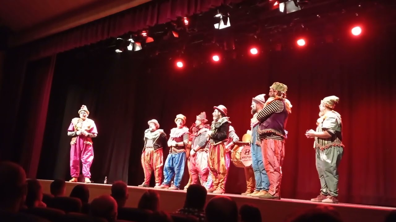 Despedida Fali Vila en la despedida de Los Sumisos. Teatro Los Remedios (Sevilla). 27/11/22
