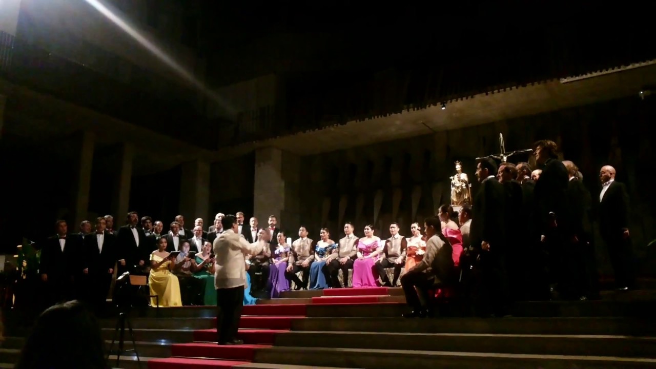Izar ederrak, de Josu Elberdin - Philippine Madrigal Singers / Coro de Voces Graves de Madrid