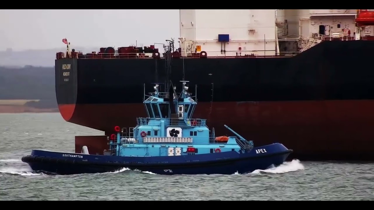 It's all about the tug again APEX assisting RED NOVA a Crude Oil Tanker rounding the Bramble Bank