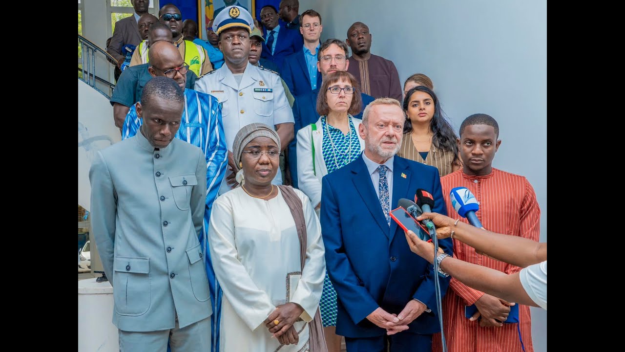 VISITE OFFICIELLE DE S E M LORD COLLINS MP AU PORT AUTONOME DE DAKAR