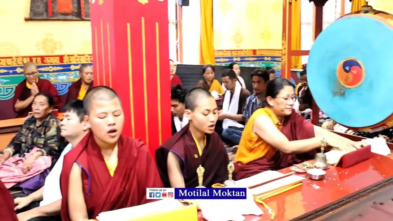 || लामा मोलम || Lama Molam || थुब्तेन धारग्ये लिङ गुम्बा