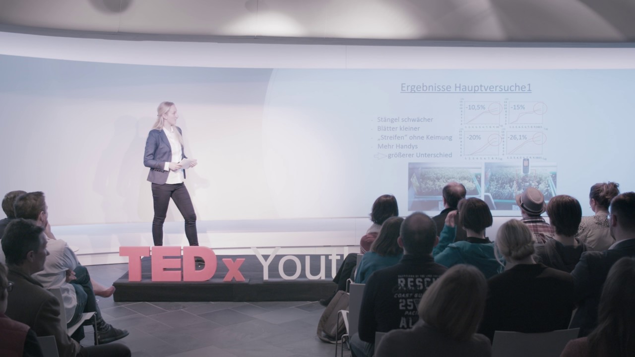 Sind Pflanzen durch Handys und WLAN-Router gestresst? | Felicia Michallek | TEDxYouth@Bonn