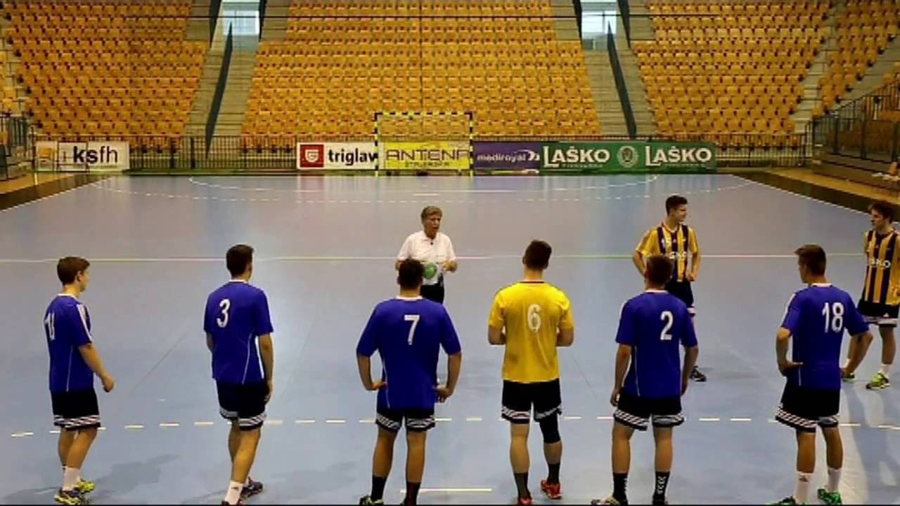 Prikaz vadbe napada mladih rokometašev RK Celje Pivovarna Laško