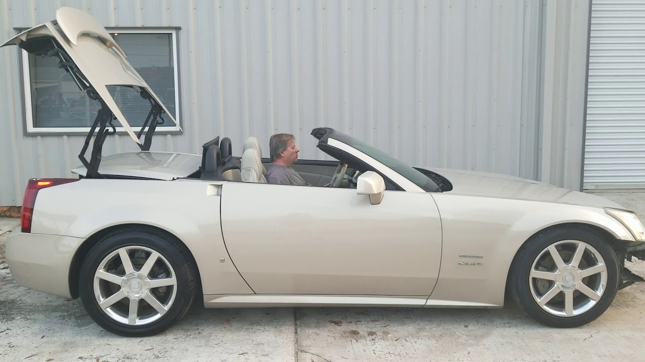 Florida rebuildables- cadillac xlr hard top