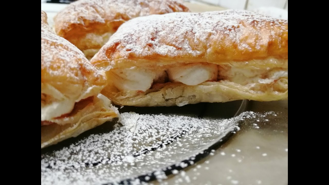 Strawberry Turnovers|Cream & Jam in puff pastry|Sweet treat