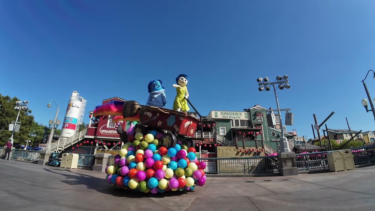 Pixar Fest Better Together Parade Full Video Dining Plan View [4K]