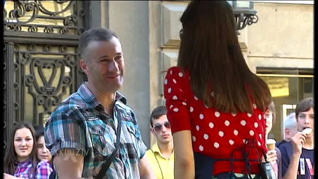 Skrivena kamera-Severina prodaje Frikom sladolede