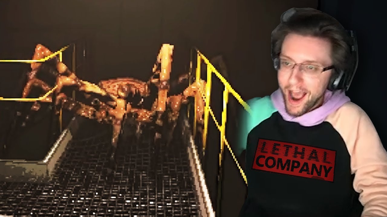 I'm scared for my life and I can't get enough (first time Lethal Company)