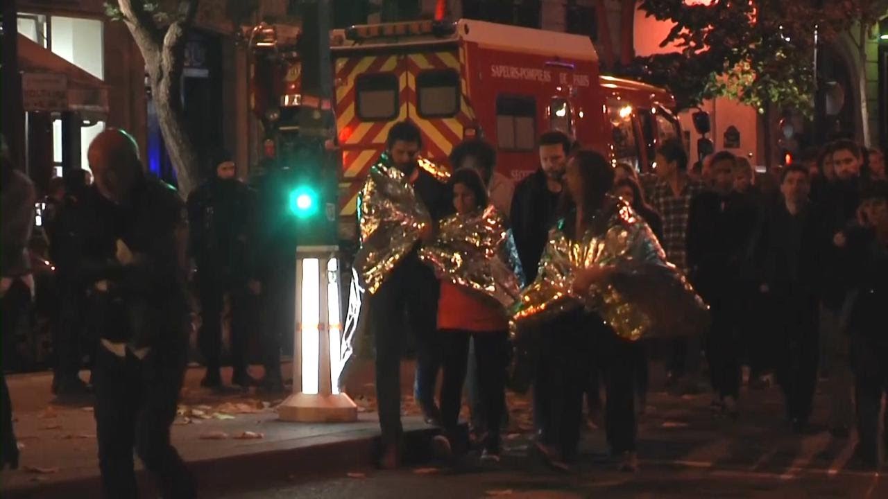 PARIGI, 13 novembre 2015: minuto per minuto la notte di terrore che ha sconvolto la FRANCIA