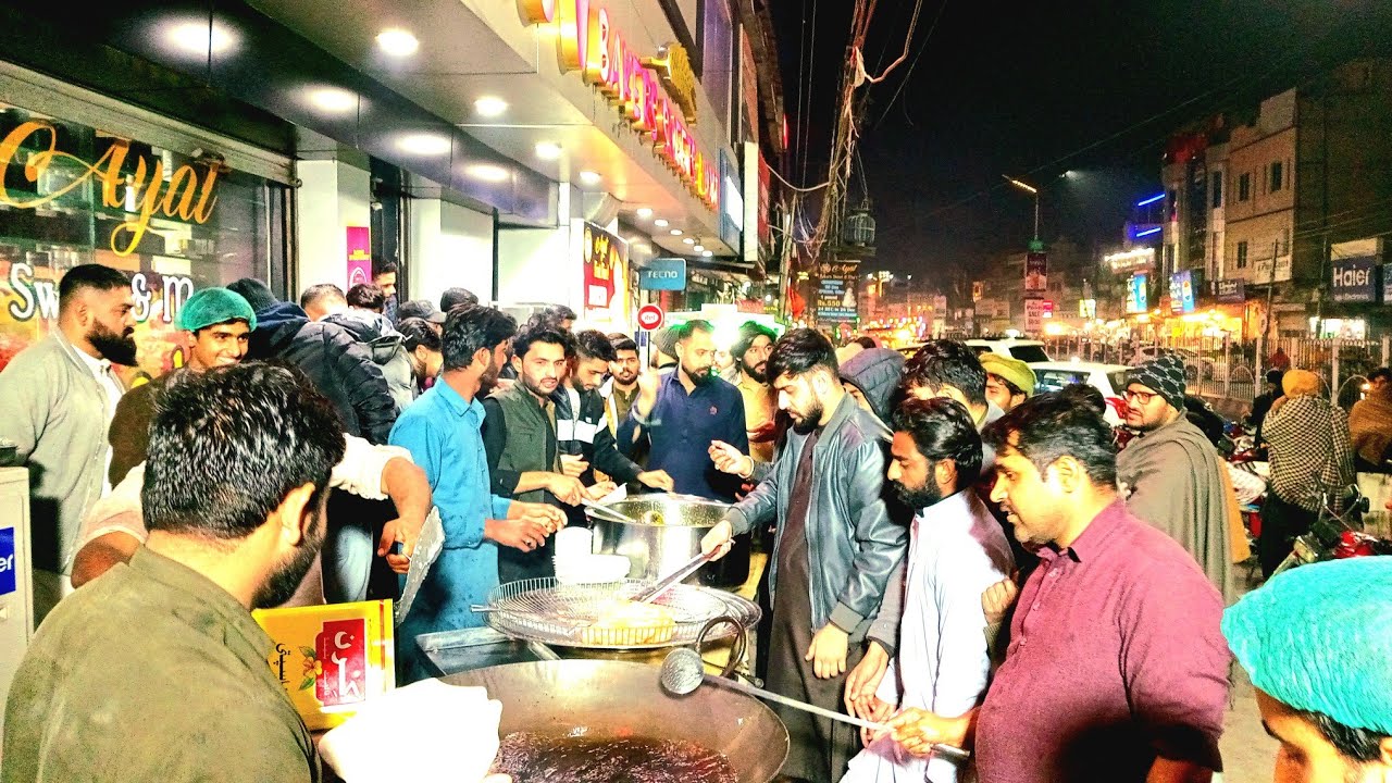 The Amazing Street Food In Jehlum Pakistan